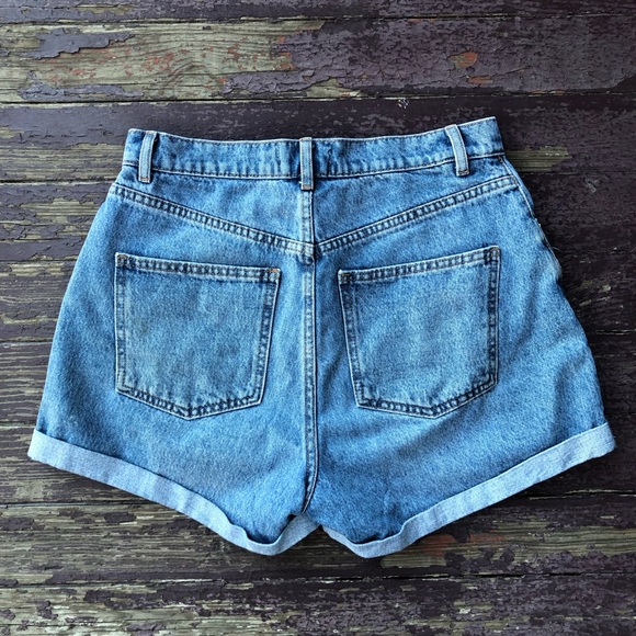 ASOS Denim Comfort Mom Shorts Midwash Blue Rolled Hem 100% Cotton Size 6 - Picture 7 of 8
